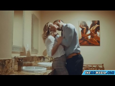 ❤️ Kai krūtininga blondinė vilioja tave viešajame tualete ❌ Seks video prie lt.onlyindianpornx.ru ☑